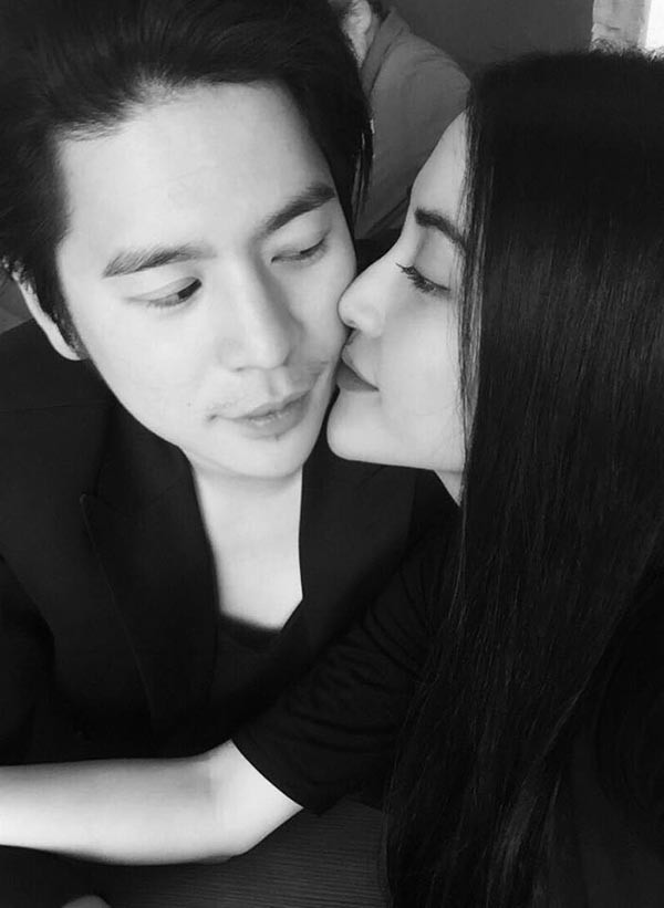 Chân dung ông xã điển trai, lịch lãm như soái ca của Mai Hồ